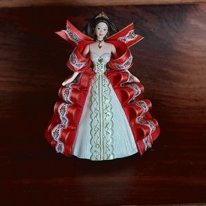 Hallmark Keepsake Holiday  Barbie Christmas Ornament 1997